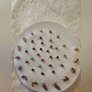 NWT FREE PEOPLE Gold TONE and Gemstone Stud Earrings